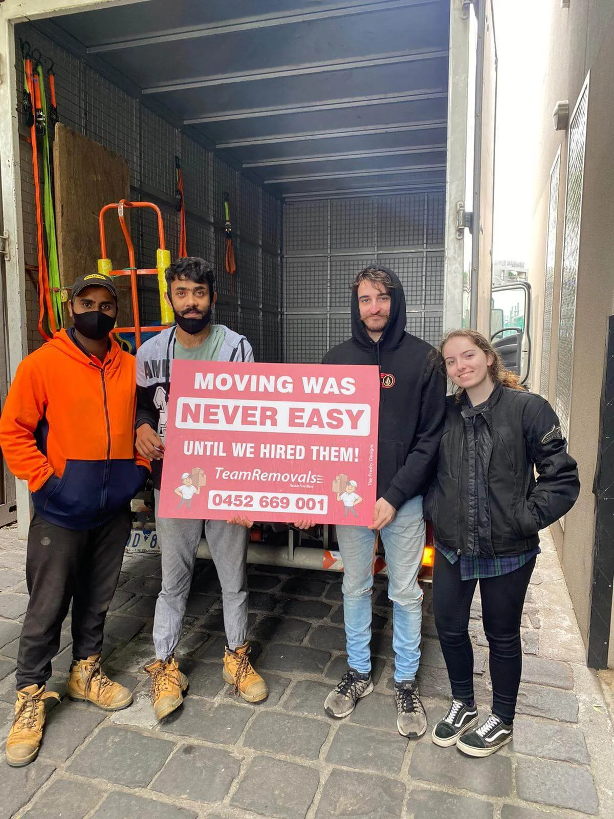 Customer video review praising Team Removals reliable moving team