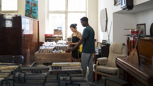 Asking Help From Friends and Family During House Move Asking Help From Friends and Family During House Move